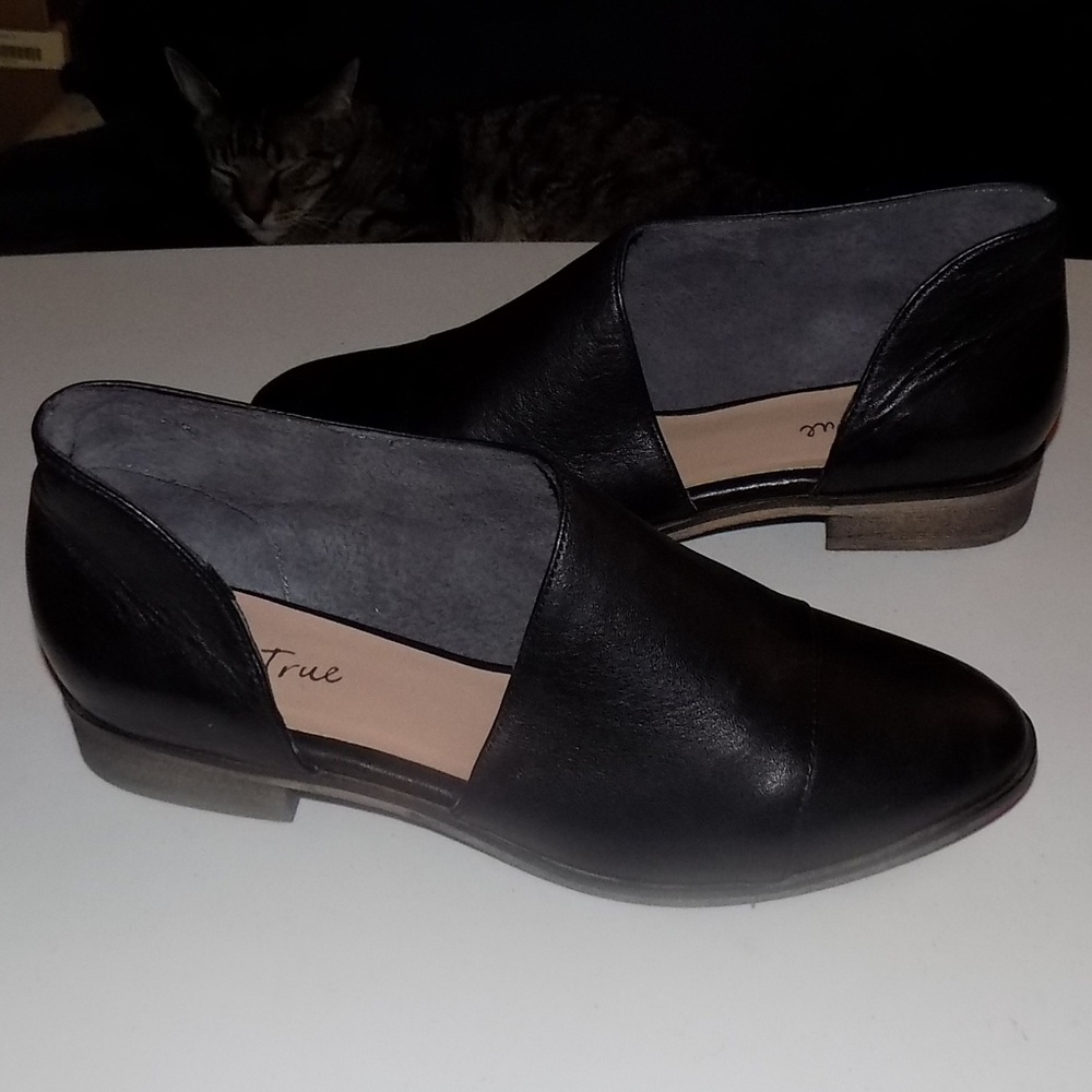 New in box Diba True No Way Out D'orsays LEATHER